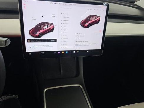 Used 2021 Tesla Model Y Long Range image 11