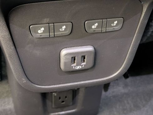 Certified 2022 Chevrolet Equinox Premier FWD image 27