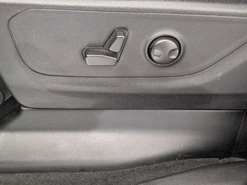 Certified 2022 RAM 1500 Big Horn RWD image 13