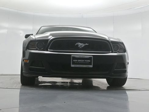Used 2014 Ford Mustang Convertible w/ Equipment Group 102A image 40