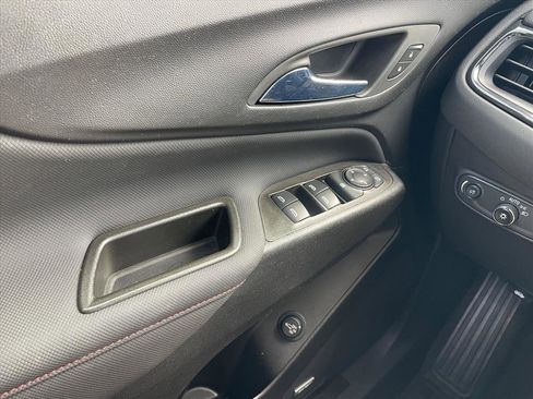 Used 2024 Chevrolet Equinox RS w/ RS Leather Package FWD image 19