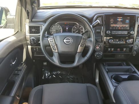 Used 2024 Nissan Titan SV w/ SV Bronze Edition Package image 15