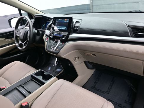 Used 2022 Honda Odyssey EX image 15