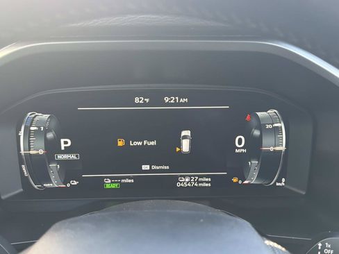 Used 2024 Mitsubishi Outlander 4WD Plug-In Hybrid image 21