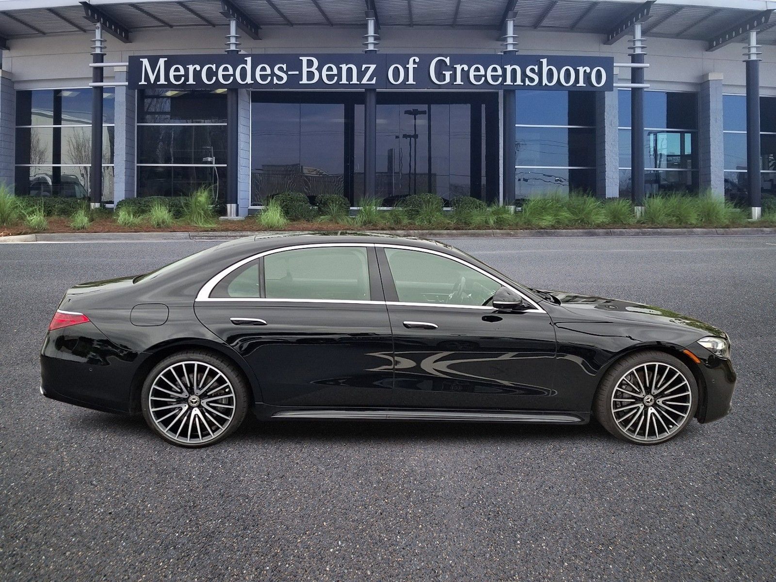Certified 2022 Mercedes-Benz S 580 4MATIC Sedan image 7