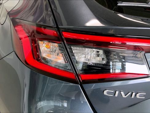 Used 2024 Honda Civic EX-L image 27