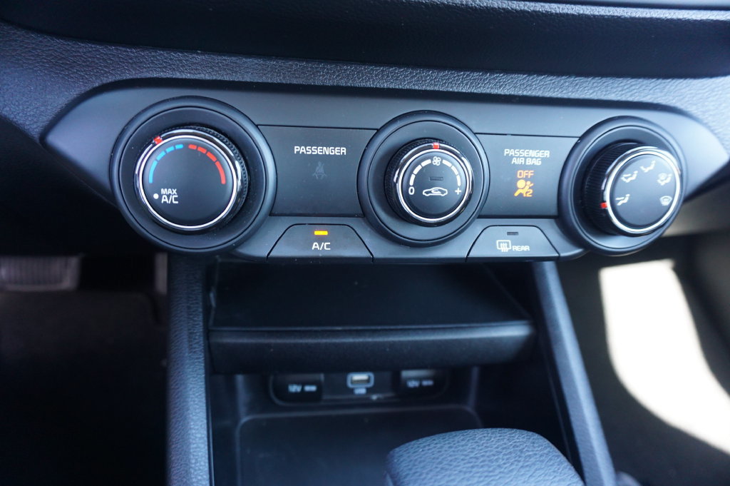 Used 2023 Kia Forte LXS w/ LXS Technology Package FWD image 12