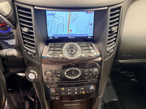 Used 2011 INFINITI FX35 AWD w/ Premium Pkg image 42