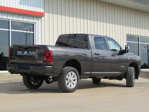 New 2026 RAM 2500 Laramie w/ Sport Appearance Package AWD/4WD image 3