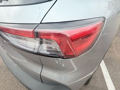 Used 2022 Ford Escape SE image 28