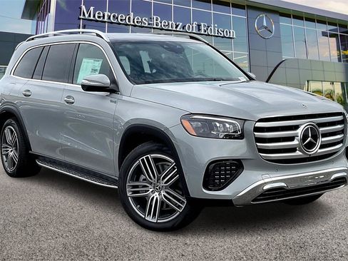 New 2026 Mercedes-Benz GLS 450 4MATIC image 1