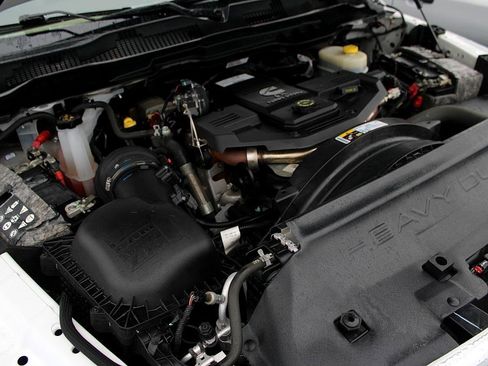 Used 2018 RAM 2500 Laramie w/ Convenience Group image 41