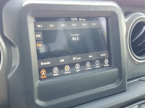 Used 2023 Jeep Wrangler Unlimited Sport AWD/4WD image 19