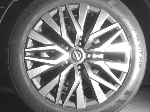 Used 2025 Nissan Altima 2.5 SV FWD image 12