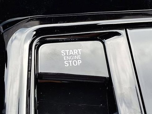 Certified 2026 BMW 530i xDrive w/ Premium Package image 18