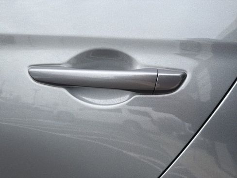 Used 2018 Hyundai Elantra SEL image 10