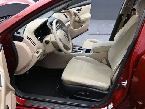 Used 2015 Nissan Altima 2.5 S w/ Power Driver Seat Package image 16
