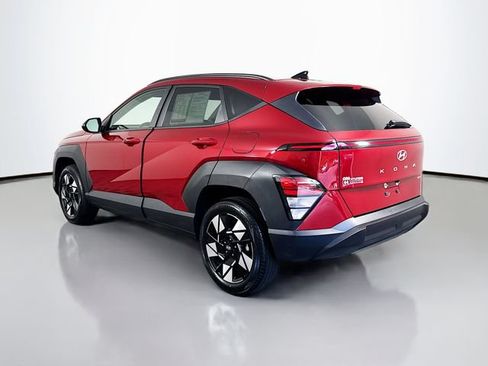 Used 2024 Hyundai Kona SEL AWD/4WD image 6