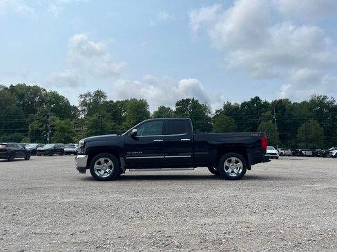 Used 2018 Chevrolet Silverado 1500 LTZ w/ Sport Package AWD/4WD image 16
