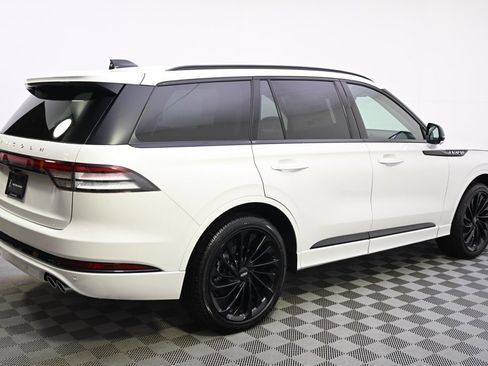 New 2026 Lincoln Aviator Reserve image 7