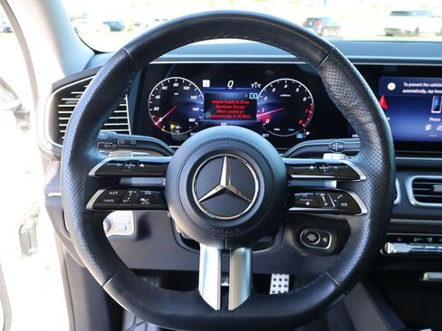 Used 2024 Mercedes-Benz GLS 450 4MATIC image 34
