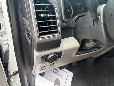 Used 2020 Ford F150 XLT w/ Equipment Group 302A Luxury AWD/4WD image 39