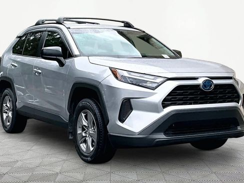 Certified 2024 Toyota RAV4 LE AWD/4WD image 3