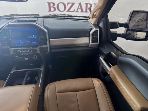 Certified 2022 Ford F350 Lariat w/ Lariat Ultimate Package image 28