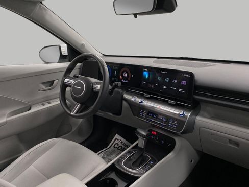 Certified 2024 Hyundai Kona SEL AWD/4WD image 18