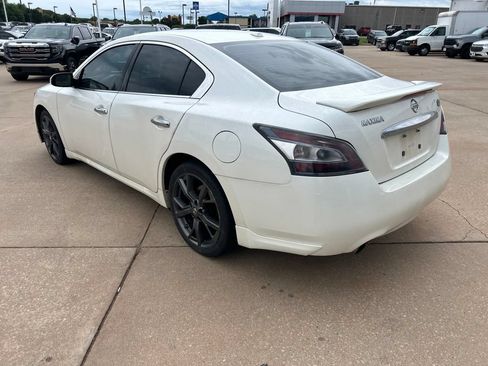 Used 2014 Nissan Maxima 3.5 SV w/ Sport Package FWD image 3