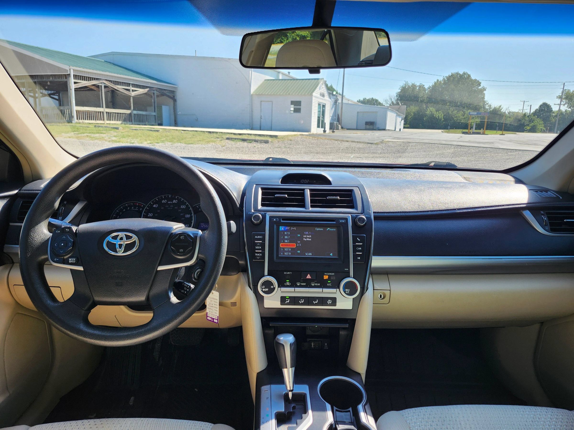 Used 2014 Toyota Camry LE FWD image 21