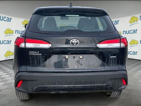 Used 2023 Toyota Corolla Cross L image 3