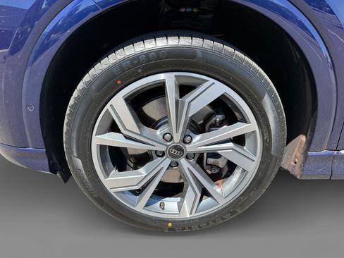 Used 2023 Audi Q4 e-tron Premium Plus w/ Premium Plus AWD/4WD image 9