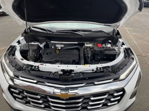 Used 2025 Chevrolet Equinox LT image 28