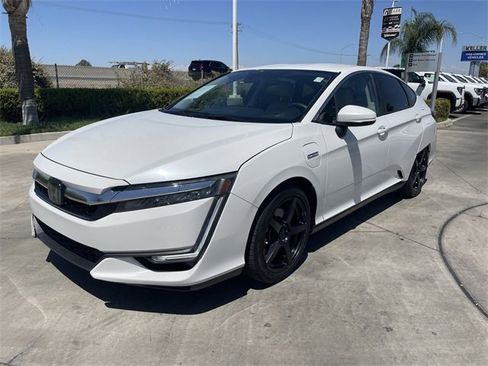 Used 2018 Honda Clarity Plug-In Hybrid image 1