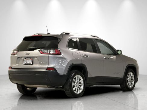 Used 2019 Jeep Cherokee Latitude w/ Popular Appearance Group FWD image 5