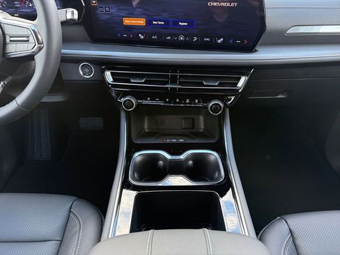 New 2026 Chevrolet Traverse LT image 11