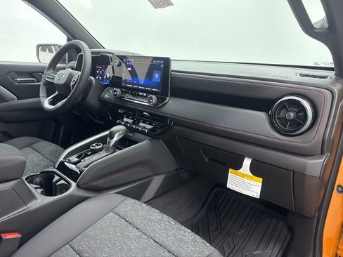New 2025 Chevrolet Colorado Z71 image 32