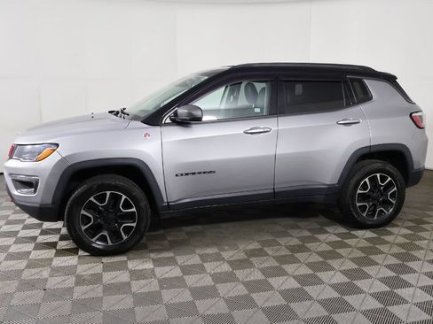 Used 2019 Jeep Compass Trailhawk w/ Cold Weather Group AWD/4WD image 16