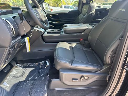 New 2026 Ford Expedition Platinum AWD/4WD image 9