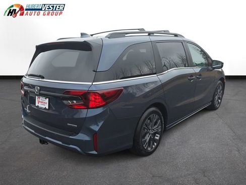 New 2026 Honda Odyssey Touring image 6