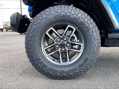 New 2026 Jeep Gladiator Mojave AWD/4WD image 12
