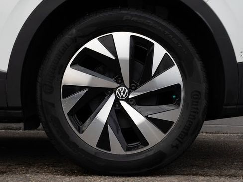 Used 2023 Volkswagen ID.4 Pro image 13