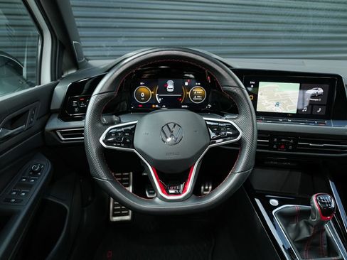 Used 2024 Volkswagen GTI Autobahn FWD image 29