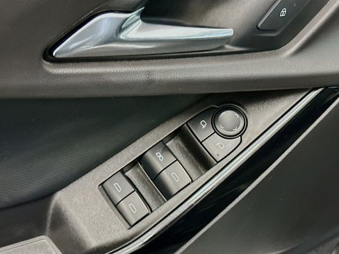 Used 2025 Chevrolet Equinox LT image 15