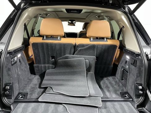Used 2024 BMW X7 xDrive40i w/ Premium Package image 22