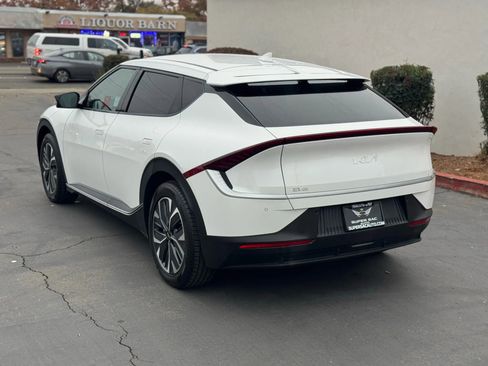Used 2024 Kia EV6 Light image 4