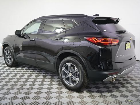 Used 2024 Chevrolet Blazer LT w/ Convenience Package AWD/4WD image 3