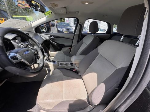 Used 2012 Ford Focus SE image 12