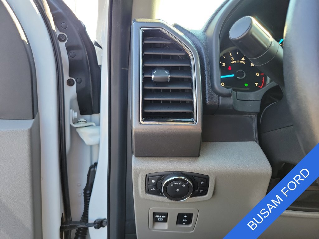 Used 2018 Ford F150 XLT w/ Equipment Group 302A Luxury AWD/4WD image 17